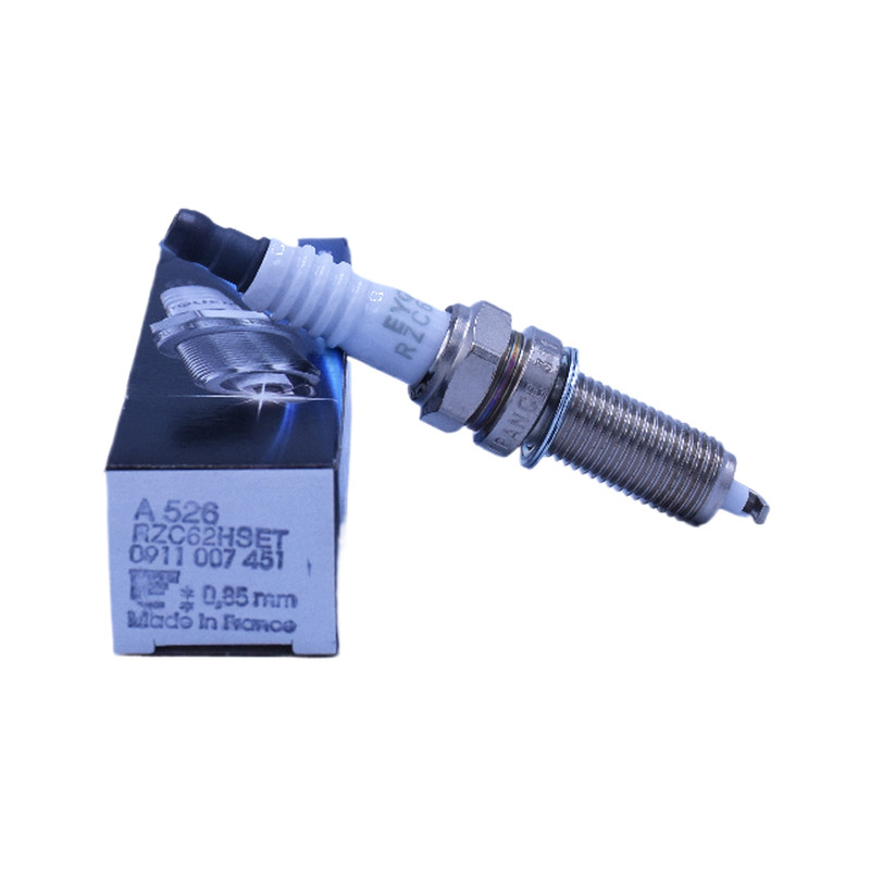 شمع خودرو اکیوم مدل (A526)RZC62HSET بسته 4 عددی
