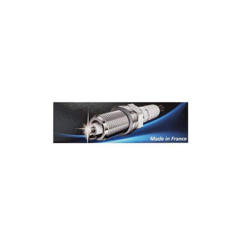 شمع خودرو اکیوم مدل RFN58LZ بسته 4 عددی