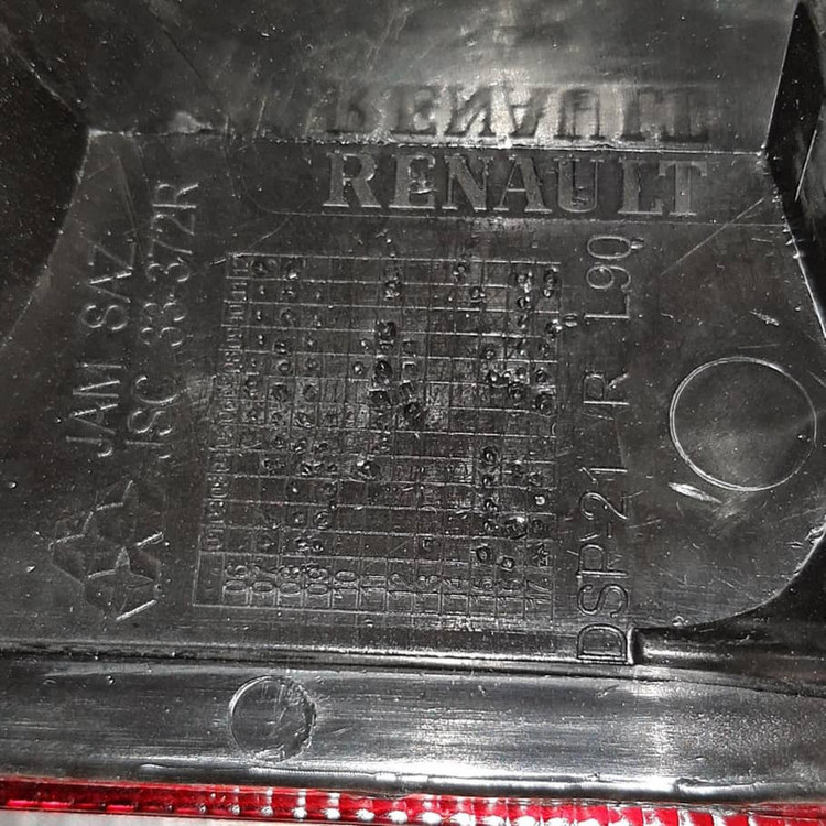 چراغ خطر جمع ساز مدل L-20 مناسب برای رنو ال90
