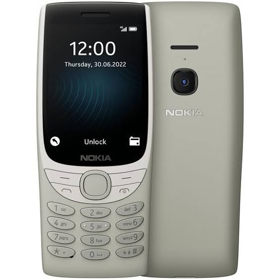 نوکیا 8210 دوسیم کارت