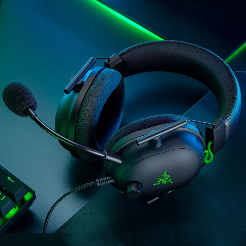 هدست گیمینگ بلوتوثی ریزر مدل BlackShark V2 X با نویز کنسلینگ بدنه، نویز کنسلینگ میکروفون (ENC)، اتصال از طریق جک 3.5 میلیمتری، دارای صدای فراگیر 7.1 کاناله، دارای تکنولوژی صدای 360 درجه