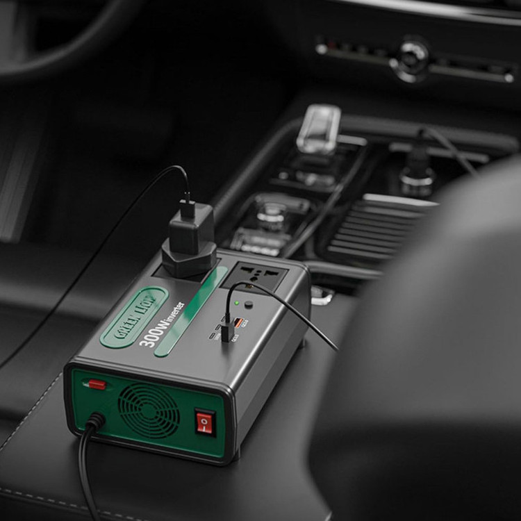 مبدل برق خودرو گرین لاین مدل GC-300 ظرفیت 300 وات